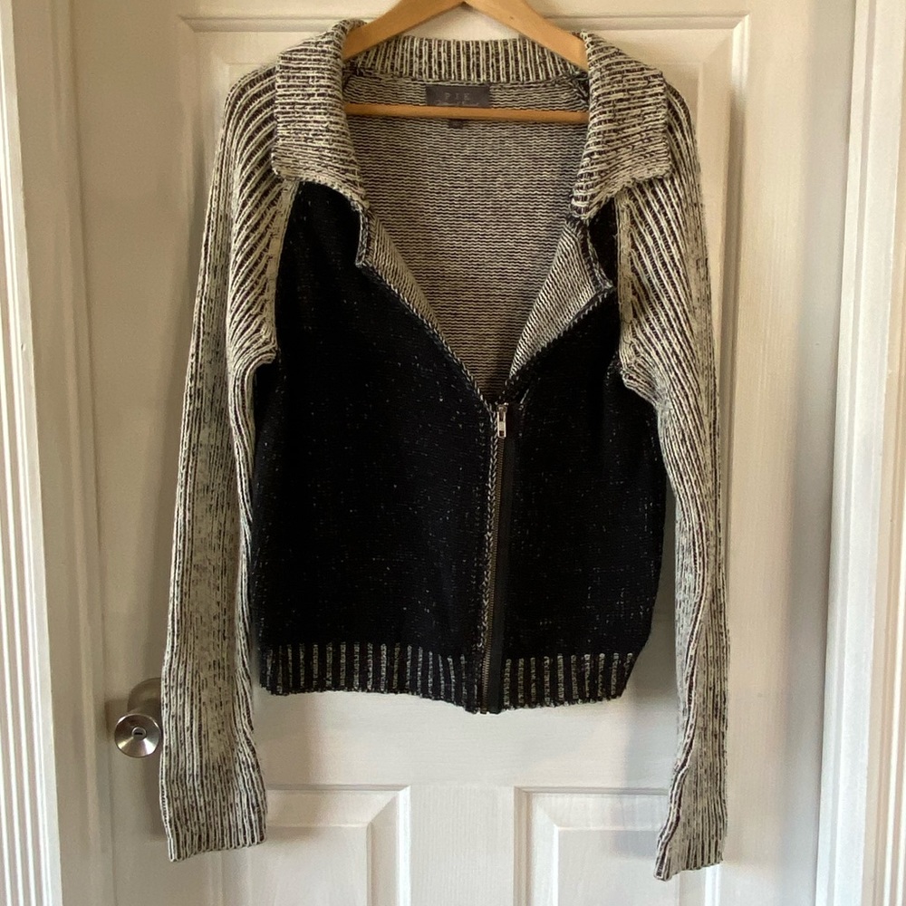 PJK Patterson J. Kincaid Black and Cream Zip-Up Cardigan Sweater